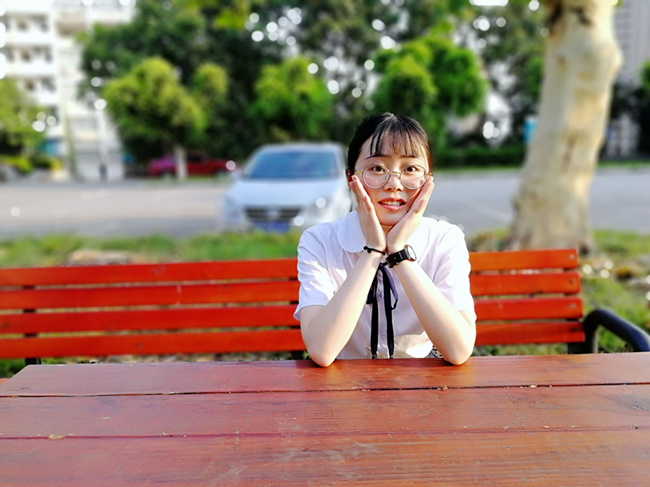 1557219497392413.jpg 郑卓雅_副本.jpg